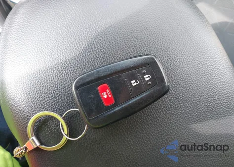 2020 Toyota Rav4 Xle z USA, uszkodzony, nr VIN 2T3W1RFV9LC064571